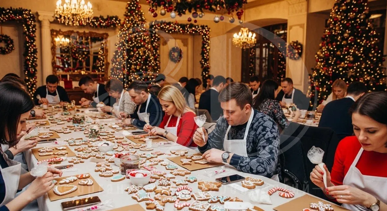Новогодний корпоратив в ресторане с мастер-классом по росписи пряников