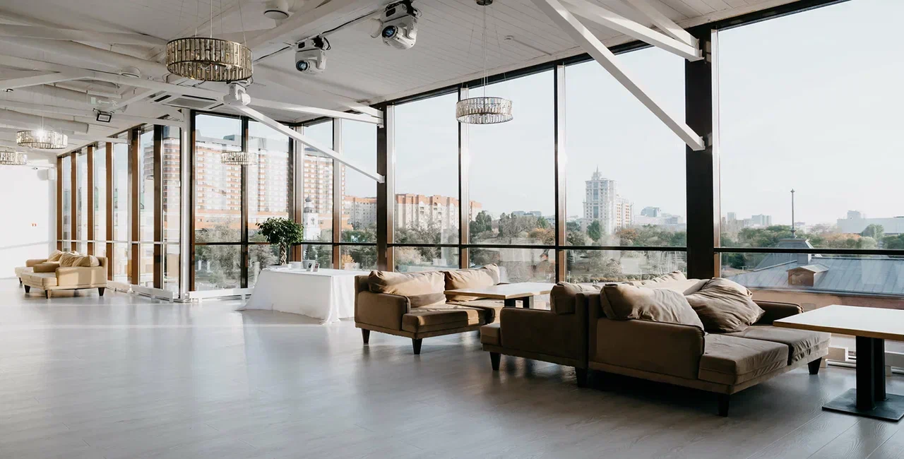 Аренда White зала (Крым terrace Moscow) для проведения любых мероприятий в Москве