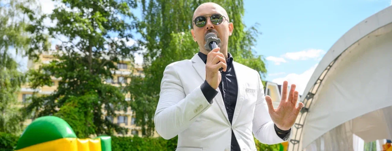 Family Day для компании АЛРОСА: ведущий мероприятия Лев Читков