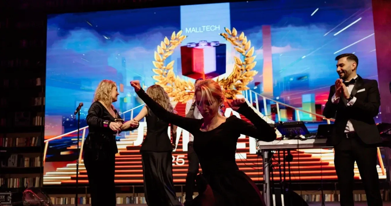 Моменты радости участников на конференции Malltech