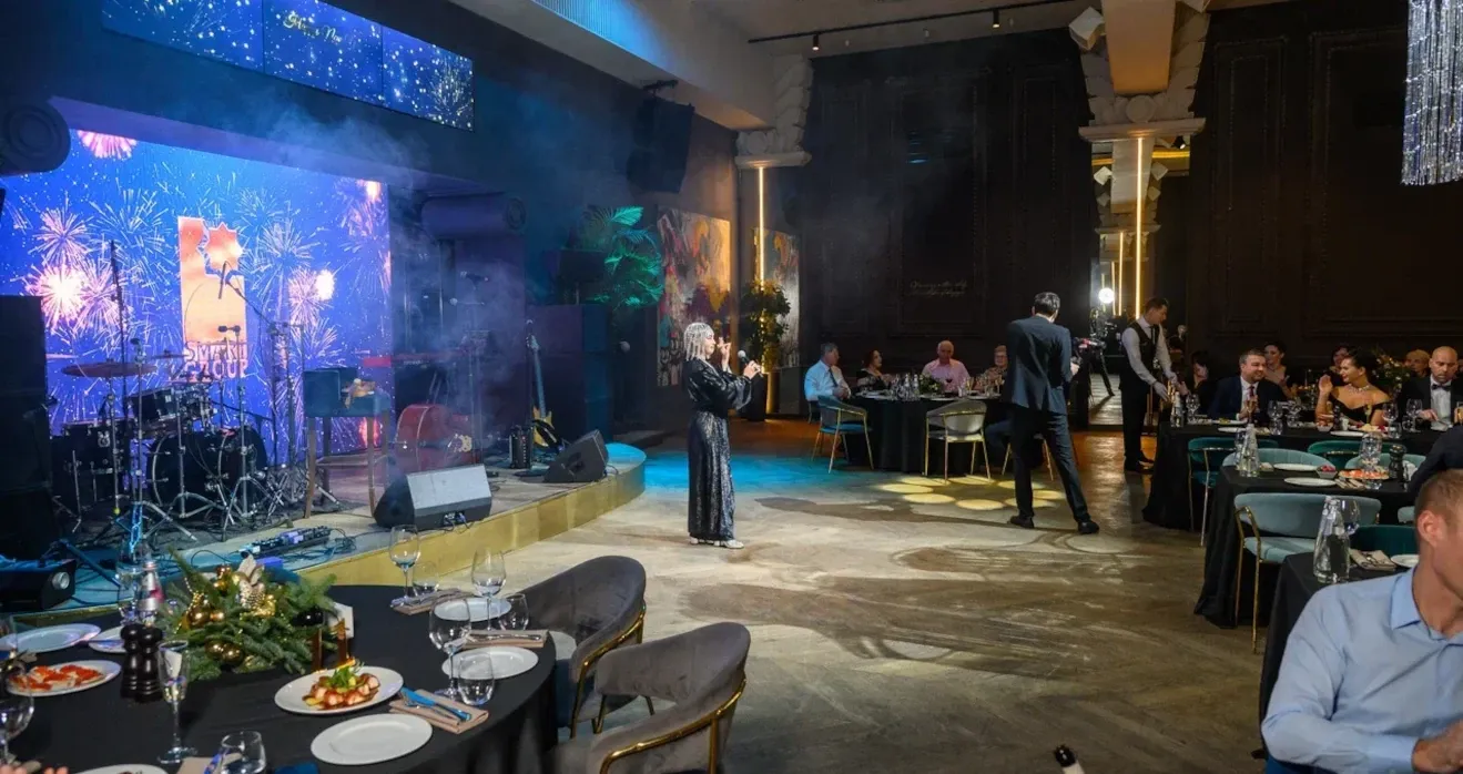 Ведущая новогоднего корпоратива - Наталья Веда