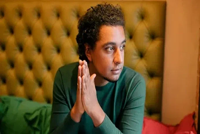 Адис Маммо: закажите ведущего на мероприятие