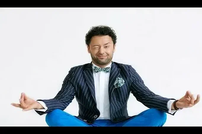 Выбор ведущего на мероприятие: Руслан Лойм