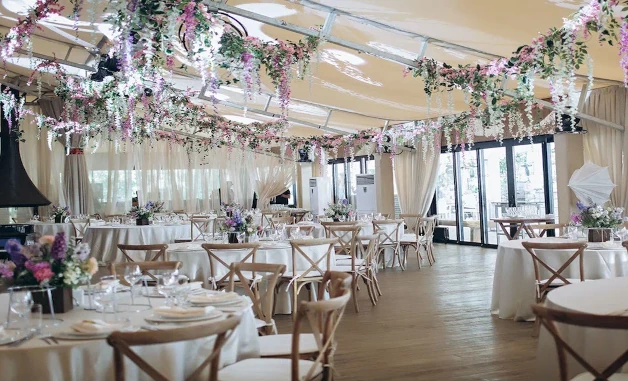 Спортивный корпоратив в Soho Country Club с банкетом в ресторане с террасой (Подмосковье)