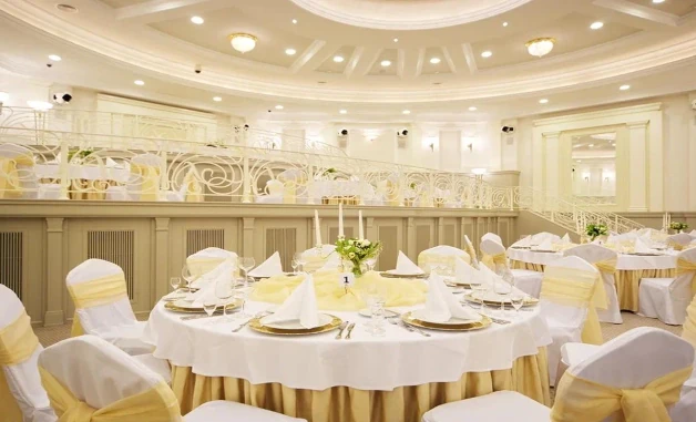 Зал фестивалей и конгрессов в отеле Мистраль для лазерного шоу в Подмосковье